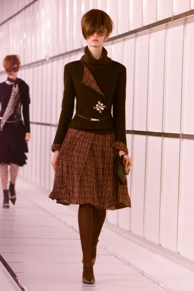 Look 32